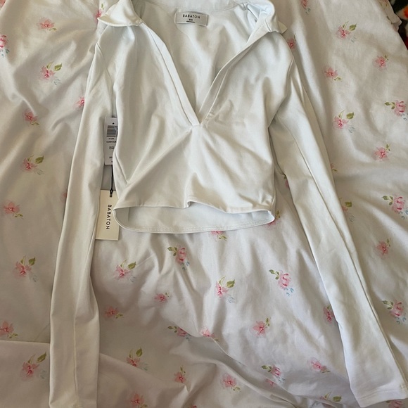 Aritzia Contour Polo Longsleeve NWT - Picture 6 of 7